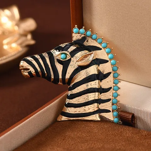 Vintage Zinc Alloy Faux Turquoise Zebra Brooch Pin For Coat Costume Enamel Animal Head Rhinestone Brooch Lapel Pin Women Men Jewelry Gift