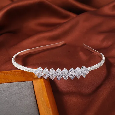 Vintage Alloy Rhinestone Headband Shiny Geometric Crystal Hair Band Elegant Hair Accessories For Women Kids Party Jewelry