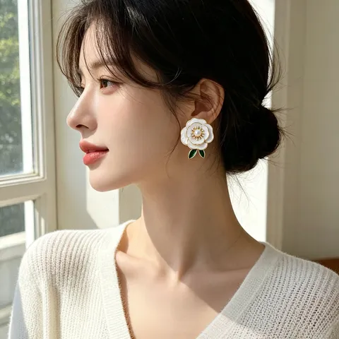 French Retro Camellia Flower Stud Earrings Zinc Alloy Artificial Pearl Rhinestone Enamel Leaf Earrings 925 Sterling Silver Post