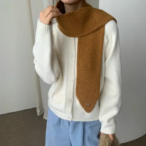 Koreanischer Stil Wollmischung Spitzschal Herbst Winter Warmer Halswärmer Mit Herz Metall Anhänger Weicher Strickschal Damen
