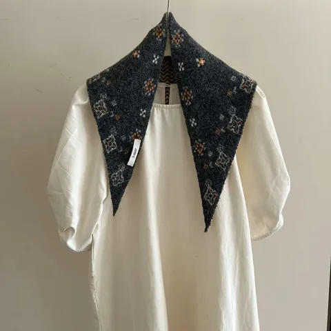 Fair-Isle Jacquard Strick Dreieckstuch Wollmischung Koreanisches Design Winter Warmes Bandana Geometrisches Muster Damen Halstuch