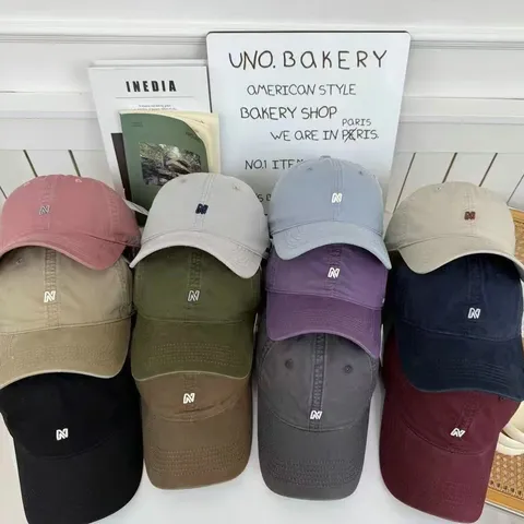 Unisex Baumwolle Baseballkappe Buchstaben Stickerei Gebogene Krempe Sonnenschutz Lässig Minimalistischer Verstellbarer Hut
