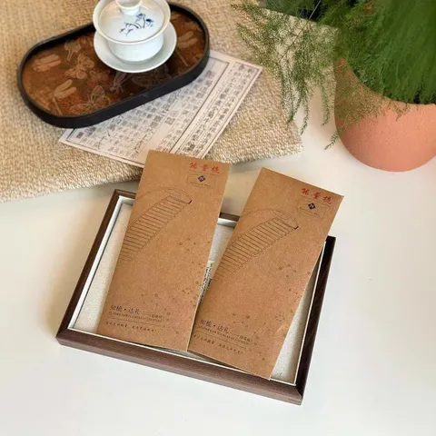 Peine Energético para Cuero Cabelludo Manrubens Mken Cepillo de Masaje de Cabello Dientes Huecos para Limpieza Diseño Retro