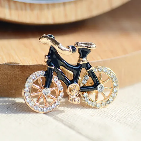 Vintage Alloy Rhinestone Bicycle Brooch Pin Electroplated Enamel Cute Bike Lapel Pin Badge For Clothes Hat Bags Unisex Jewelry Accessories