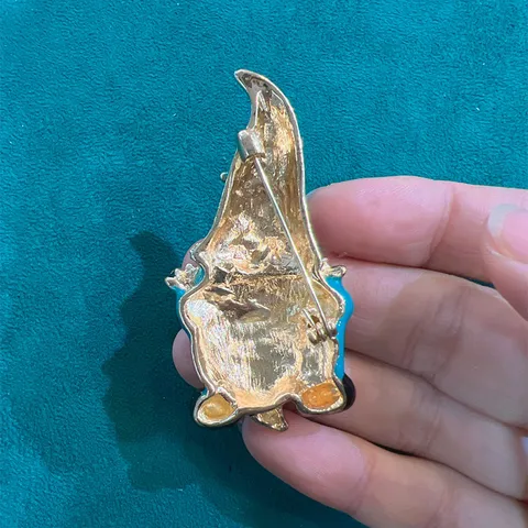 Vintage Enamel Cute Gnome Brooch Cartoon Character Lapel Pin Anti-glare Corset Badge Clothing Accessories Jewelry Gift