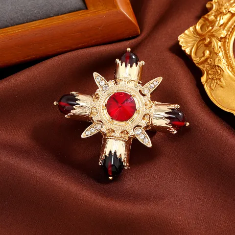 Broche Carrée Géométrique en Strass Alliage Baroque Vintage Insigne de Broche Cristal Croix Royale Électroplaqué pour Accessoires de Décoration de Vêtements de Manteau