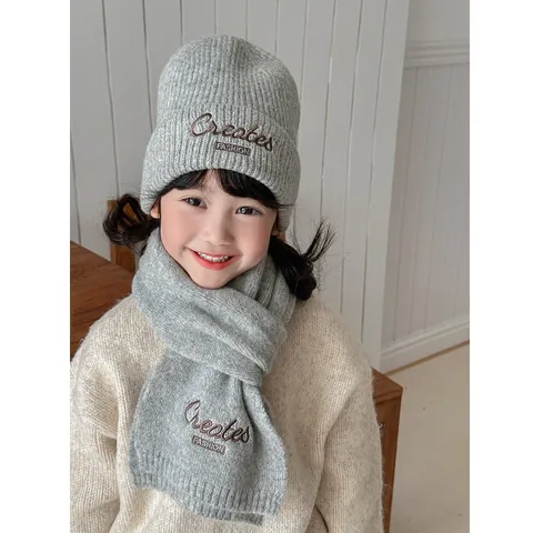 Kinder Winter Strickmütze Schal Set Jungen Mädchen Bestickte Buchstaben Einfarbig Warme Beanie Schal Zweiteilige Accessoires