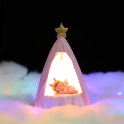 Simpatico Luce Notturna in Resina con Tenda Creativa Statuetta di Angelo Addormentato dei Cartoni Animati Luce a Stella Decorazione da Scrivania Regalo per Ragazza