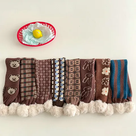 Kinder Strick Kreuz Schal Winter Warm Süß Cartoon Karo Schal Mit Pom Pom Kinder Halswärmer Mode Accessoires