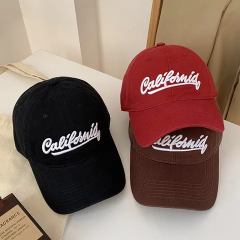 Amerikanische Vintage Casual Baumwolle Buchstabe Gestickt Baseballkappe Weiches Oberteil Sonnenschutz Schattierung Breite Krempe Mütze Unisex Reise