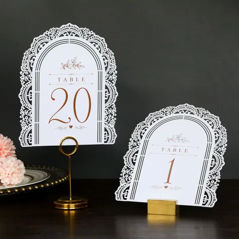 European Laser Cut Pearlescent Paper Wedding Table Numbers Elegant White Hollow Arch Pattern Table Cards For Banquets Hotel Reception Decoration