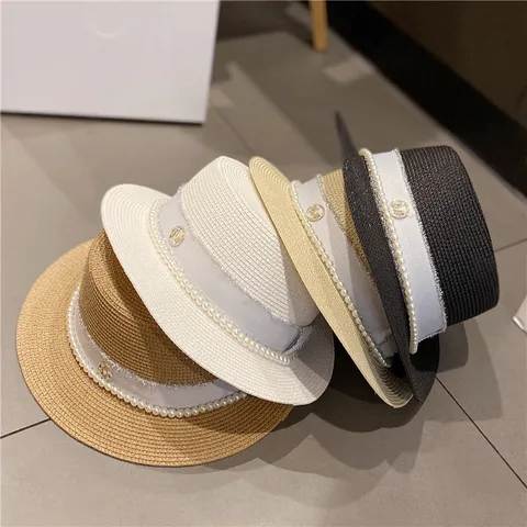 Femmes Été Chapeau de Paille Style Français Hepburn Protection Solaire Chapeau de Plage Avec Perle Strass Ruban Mode Dames Chapeau Fedora