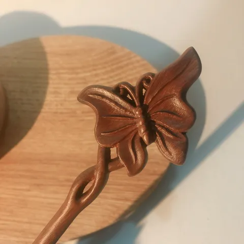 Retro Sandalwood Butterfly Hair Stick Chinese Style Carved Wood Hairpin Elegant Updo Chignon Pin For Hanfu Women Decorative Daily Headpiece