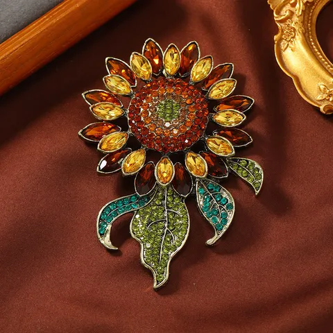 Vintage Alloy Rhinestone Sunflower Brooch Oversized Crystal Flower Corsage Coat Pin Costume Jewelry Decoration For Women Men