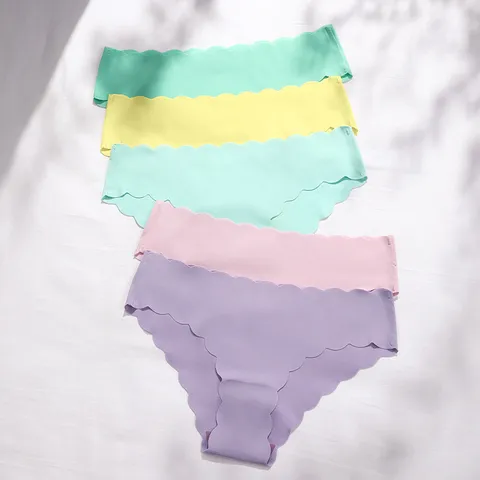Women's Seamless Ice Silk Panties Low Waist Wavy Cloud Edge Breathable Soft Comfortable Daily Underwear Ladies Briefs