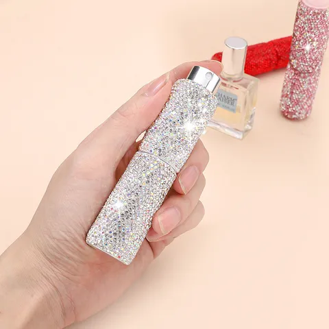 Atomizzatore di Profumo in Strass Portatile Bottiglia Spray Vuota Interna in Vetro Lussuosa Bottiglia Ricaricabile Intarsiata