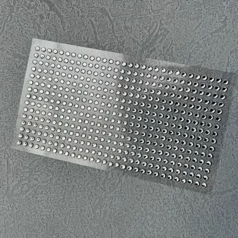 Adesivi per il Viso in Strass Acrilico Autoadesivi Gioielli per il Corpo Fai-da-Te Trucco Occhi Sopracciglia Fronte Diamante