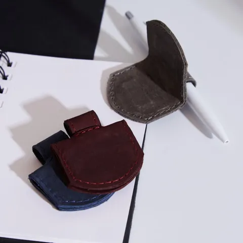Leather Magnetic Bookmark Pen Holder Multifunctional Fountain Pen Clip Sleeve For Notebook Office School Supplies Gift