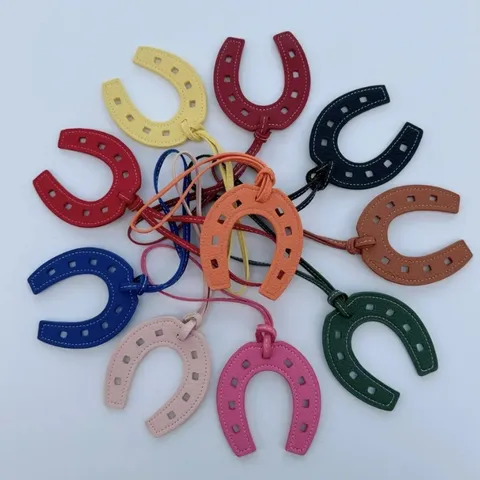 Fashion Horseshoe Shape Bag Charm Creative U-Shaped PU Leather Handbag Pendant Double-Sided Stitching Keychain Bag Decor For Women