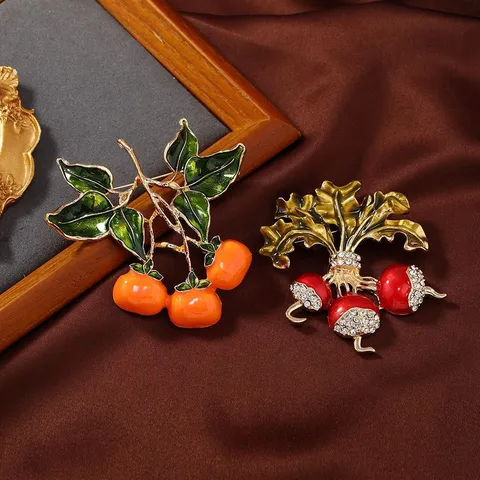 Vintage Enamel Fruit Persimmon Radish Brooch Pendant For Women Men Zinc Alloy Rhinestone Vegetable Corsage Pin Coat Jewelry