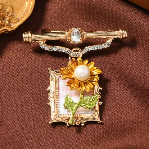 Vintage Paleis Zinklegering Bloemenmand Emaille Brosche Voor Vrouwen Koninklijk Hof Strass Parel Hangende Fotolijst Hanger Speld Sieraden Cadeau