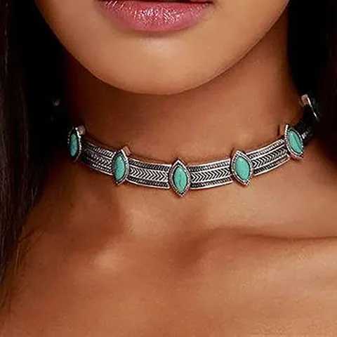 Vintage Alloy Turquoise Pendant Necklace Bohemian Geometric Carved Chain Necklace Holiday Costume Choker Jewelry For Women