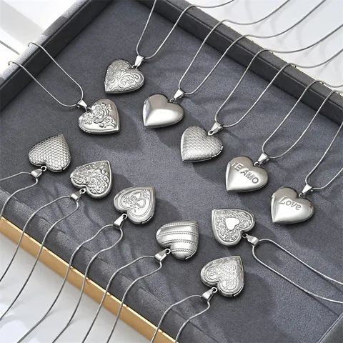 Women Stainless Steel Heart Locket Necklace French Vintage Engraved Rose Flower Heart Photo Frame Pendant Snake Chain Jewelry