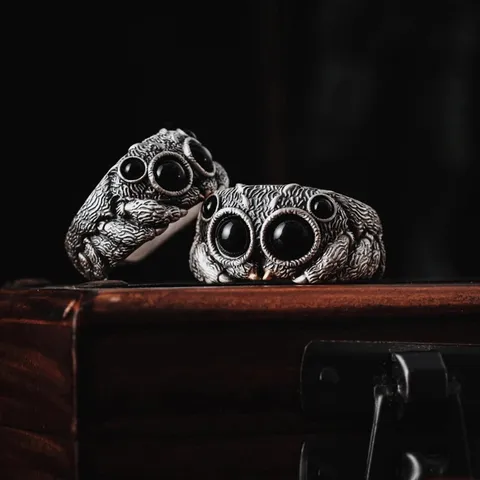 Bague Ouverte Araignée Sauteuse en Alliage de Zinc Rétro pour Unisexe Bague Ajustable Animal Araignée avec Yeux en Strass Bijoux Personnalisés