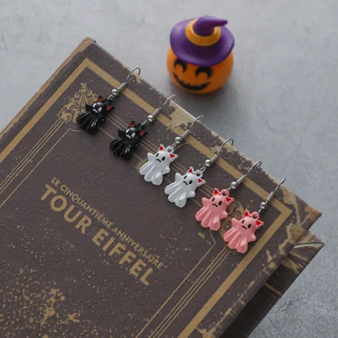 Σκουλαρίκια Φάντασμα Κινουμένων Σχεδίων Halloween από Βαμμένο Κράμα Τριών Χρωμάτων Με Καρφίτσα από Ανοξείδωτο Ατσάλι Αστεία Κοσμήματα