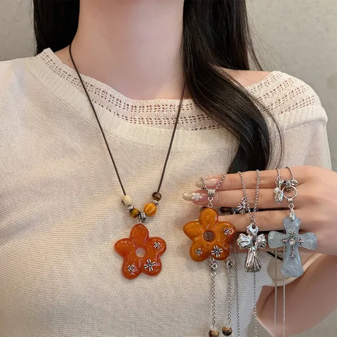 Vintage Gothic Cross Floral Pendant Necklace For Women Retro Beaded Long Sweater Chain Sweet Cool Aesthetic Party Costume Jewelry Gift