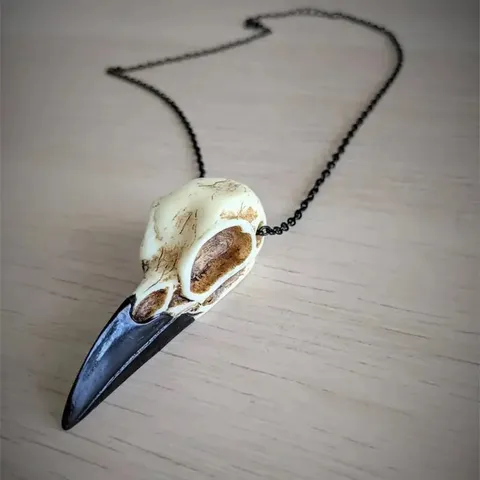 Collana con Ciondolo a Teschio di Corvo Gotico Halloween Resina Stile Scuro Gioiello Unisex