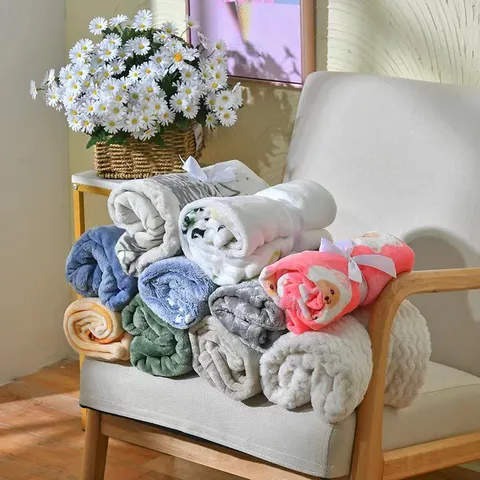 Coral Fleece Pet Blanket Cute Cartoon Printed Warm Cat Dog Sleep Mat Pet Supplies