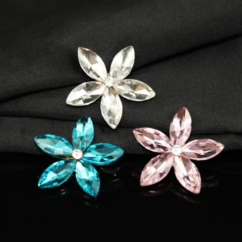 Breloques de Chaussures en Alliage Fleur à Cinq Pétales en Cristal et Accessoires de Ventilation de Voiture avec Strass