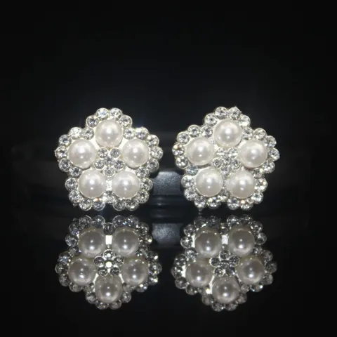 Zinc Alloy Five-Petal Flower Pearl Rhinestone Buttons DIY Garment Accessories Sewing Decorative Buttons For Clothes