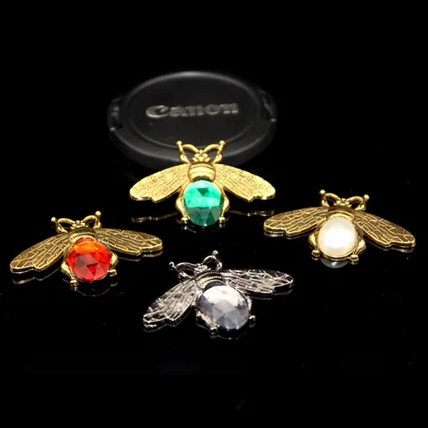 Accessori per Giochi DIY Creativi Coreani Strass Pietra Preziosa Ape Decorazione Custodia Telefono Lega di Zinco Perla Artificiale Ape Charms