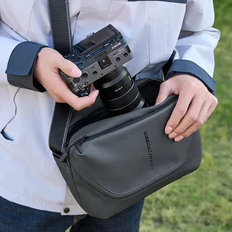 Men's Waterproof Oxford Cloth Camera Bag Outdoor Casual Photography Crossbody Bag Multi-Functional Digital Shoulder Bag