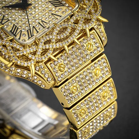 Montre Hip Hop Carrée Entièrement Sertie de Strass et Zirconia pour Hommes Luxe Design Épine Chiffres Romains Montre à Quartz Étanche