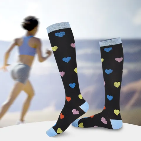 Chaussettes de Compression Sport Unisexe Antidérapantes Antibactériennes Nylon Mi-Mollet Imprimé Cœur Coloré Chaussettes d'Entraînement