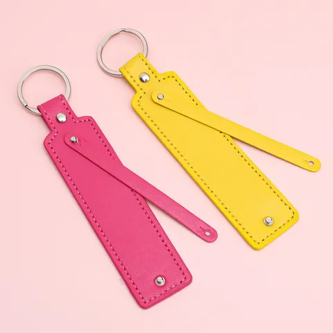 Porte-clés Coloré en Simili Cuir Fait Main Accessoire DIY pour Couples Décoration de Sac à Main Cadeau Créatif Personnalisé