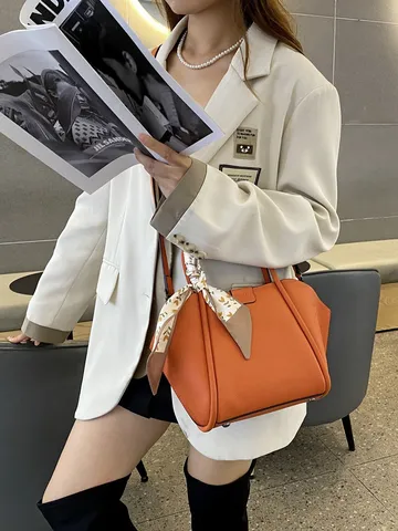 Top Layer Cowhide Shell Bag Women Fashion Handbag Casual Crossbody Shoulder Bag With Silk Scarf Daily Collocation