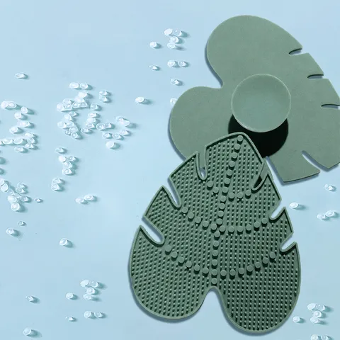Silicone Makeup Brush Cleaning Pad Bionic Leaf Makeup Brush Cleaner Mat With Suction Cups Flexible Scrubbing Tool