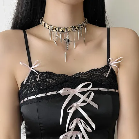 Y2K Leopard Leather Choker Necklace For Women Punk Gothic Alloy Rivet Tassel Cross Heart Pendant Grunge Statement Neck Chain Party Jewelry Gift