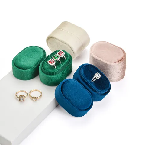 Boîte à Bague Élégante en Velours au Design Ovale avec Fente Intérieure Douce Rangement de Bijoux