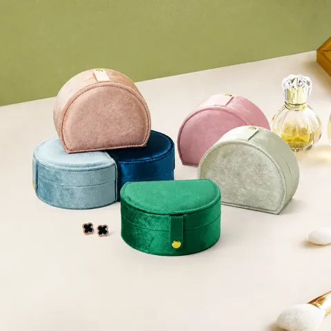Boîte à Bijoux en Velours Portable Voyage Bague Boucle d'Oreille Collier Rangement Organisateur Étui Petit Rond Présentoir Cadeau Pour Femmes