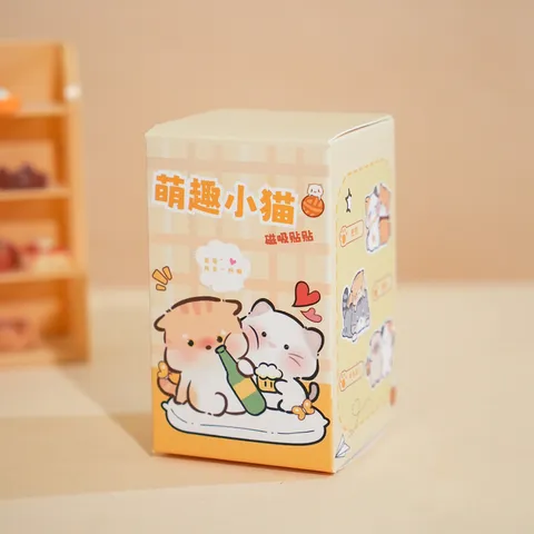 Simpatico Gatto Fioccatura Blind Box Ornamento da Scrivania Resina Statuetta Animale Interazione Magnetica Giocattolo per Bambini Regalo Compleanno Casa Decor