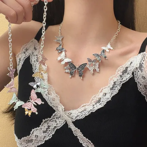 Collier Clavicule en Alliacé Émaillé Papillon Doux Design de Niche Tendance Élégant Polyvalent Bijou de Collier Haut de Gamme