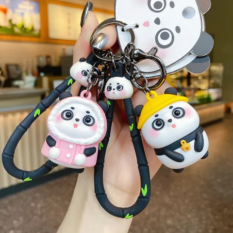 Süßer Cartoon Panda Schlüsselanhänger PVC Spielzeug Puppe Taschenanhänger Kreatives Paar Schultasche Hängende Kette Mode Schmuck Geschenk