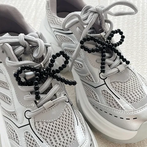 Pearl Bowknot Shoe Clips Artificial Pearl Metal Sneaker Shoe Charms Decorative Shoe Buckle Accessories For Women Daily