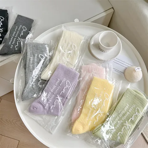 Women Casual Cotton Blend Mesh Crew Socks Breathable Solid Color Fashion Stacked Socks Daily Wear Comfortable Hosiery
