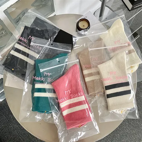 Women Casual Striped Crew Socks Cotton Autumn Winter Daily Wear Slouch Socks Breathable Soft Fashion Hosiery